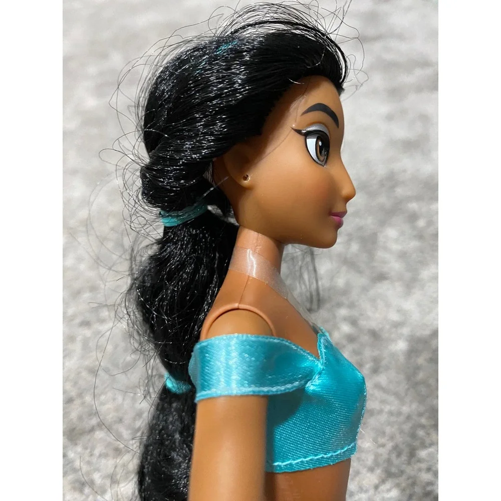 Disney Princess Jasmine Classic Doll Articulated Teal Outfit Missing One Earring